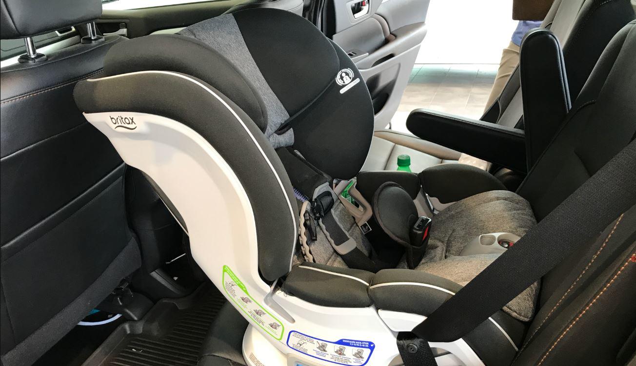 How to Uber with Kids and What Car Seat to Use Kids+Suitcases